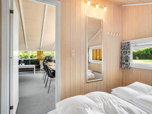 Holiday Home Guja - 250m from the sea by Interhome in 法克瑟