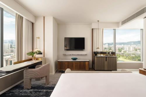 room detail thumbnail 1
