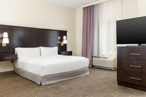 Staybridge Suites Denver - Central Park an IHG Hotel - image 10