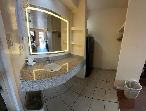 Denver City Motel