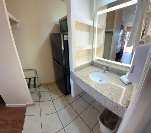 Denver City Motel