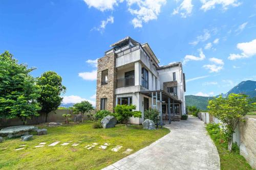 涵云villa太魯閣 in Qijin District