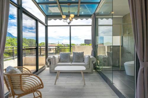 涵云villa太魯閣 in Qijin District