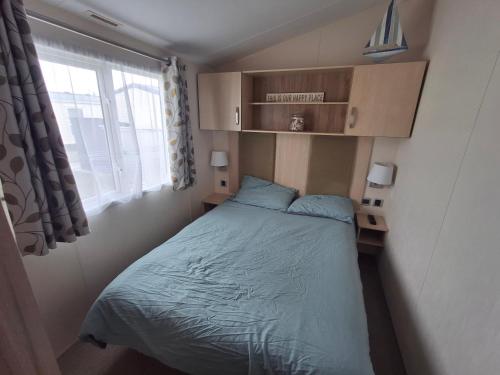 3-Bed Caravan - Sleeps 8 - Pool, Skegness (foto 9)