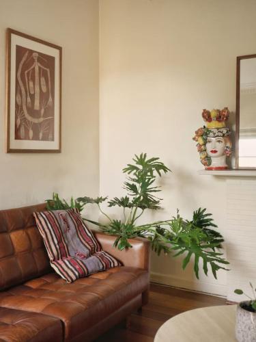 Cleopatra Villa Inspired Art Deco Apartment in Kew