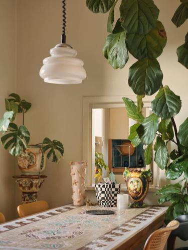 Cleopatra Villa Inspired Art Deco Apartment in Kew