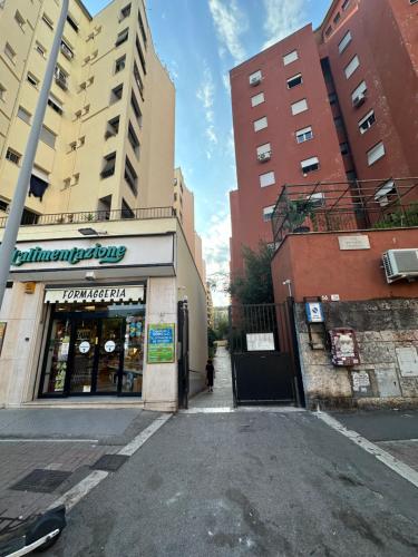Metro A Family Apt - 2 camere, cucina e salotto, Рим (фото 2)