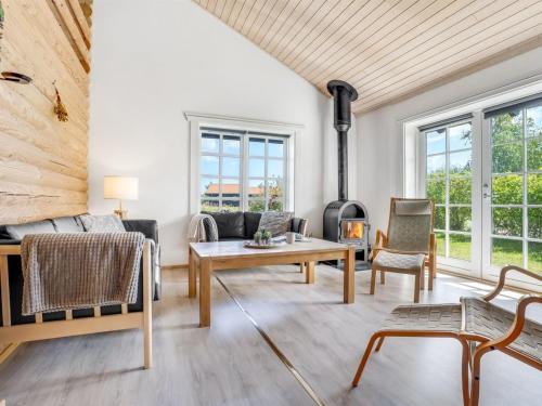 Holiday Home Edzard - 900m from the sea by Interhome in Idestrup