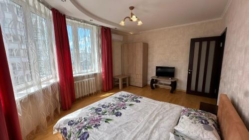 Большая 1 ка, возле больницы, рядом подземный паркинг, Kiev (photo 8)