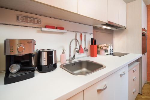Alexandra's City Center Apartment I, Sofia (photo 5)