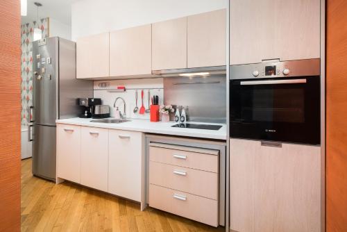 Alexandra's City Center Apartment I, Sofia (photo 4)