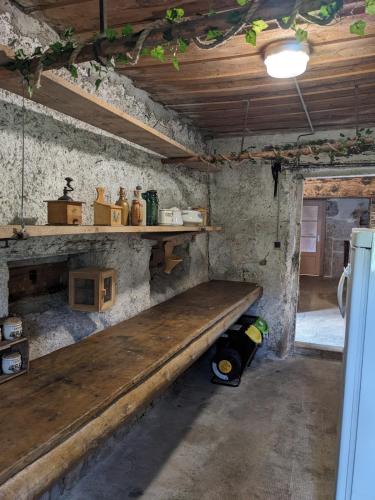 Ferme d'alpage La Bâtie Dessous (Ferme d'alpage La Batie Dessous) in Brey-et-Maison-du-Bois