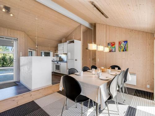 Holiday Home Haagen - 600m to the fjord by Interhome in Skaven