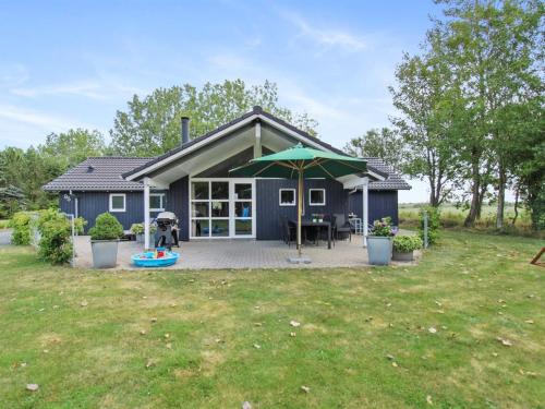  Holiday Home Ulrikke - 12km from the sea by Interhome in Oksbøl