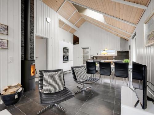 Holiday Home Ketilbiorn - 1-2km to the inlet by Interhome in Hemmet