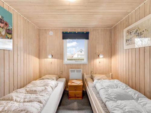 Holiday Home Hoghni - 850m to the fjord by Interhome in Falen