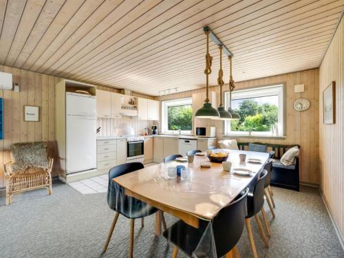 Holiday Home Knag - 800m to the fjord by Interhome in Hemmet