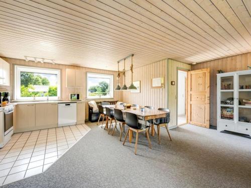 Holiday Home Knag - 800m to the fjord by Interhome in Hemmet
