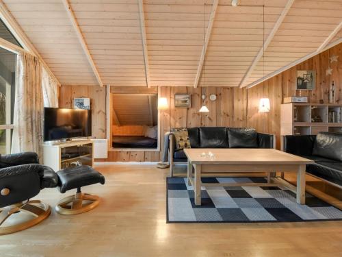 Holiday Home Thit - 1-2km to the fjord by Interhome in Hemmet