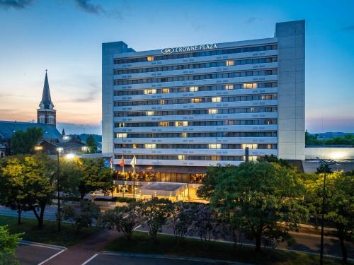 Crowne Plaza Knoxville Downtown University by IHG - Hotel - Knoxville