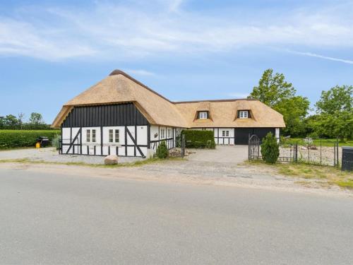  Apartment Thessa - 900m from the sea by Interhome in Juelsminde