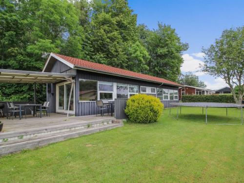  Holiday Home Giselle - 150m from the sea by Interhome in 7130 Sønderby