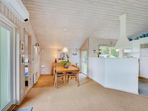 Holiday Home Aameek - 3km from the sea by Interhome in Norklit