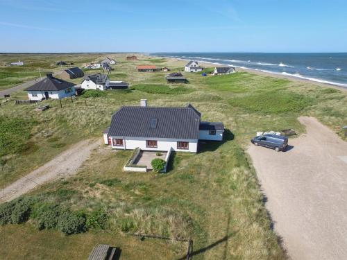  Holiday Home Stinne - 50m from the sea by Interhome in Frøstrup