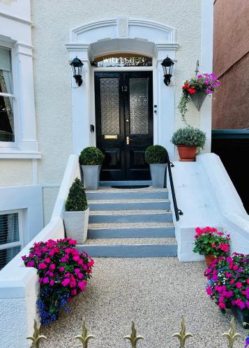 Willesden, Apartment 2, A beautifully furnished and spacious apartment located in the heart of Llandudno, Llandudno (photo 6)