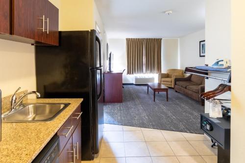 Cobblestone Inn and Suites - Eaton - image 2