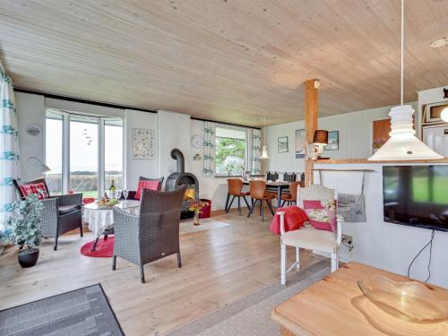 Holiday Home Kaleva - 200m to the fjord by Interhome in Debel