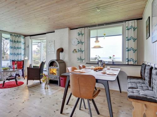 Holiday Home Kaleva - 200m to the fjord by Interhome in Debel
