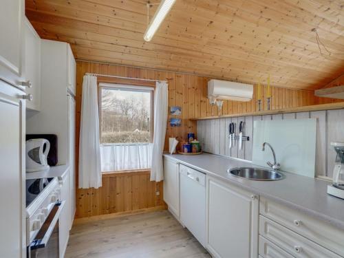  Holiday Home Nikoline - 150m to the fjord by Interhome in Roslev
