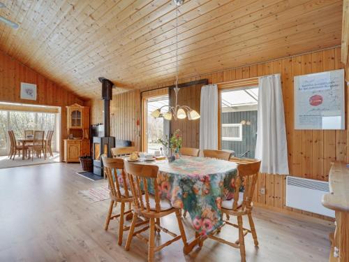 Holiday Home Nikoline - 150m to the fjord by Interhome in Roslev