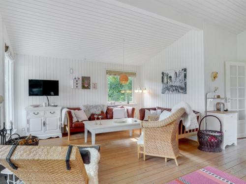 Holiday Home Suoma - 400m to the fjord by Interhome in Muslingevej