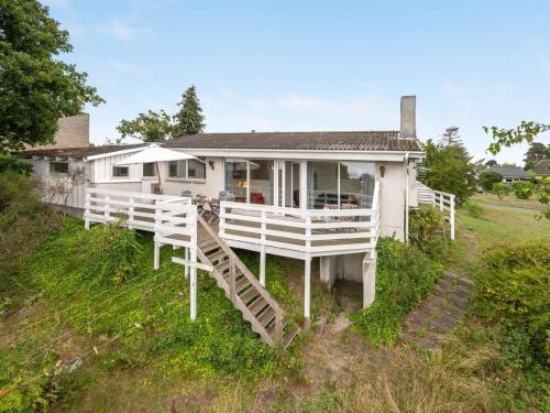 Holiday Home Frauke - 1km from the sea by Interhome in Boeslum