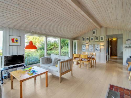 Holiday Home Ludewiga - 350m from the sea by Interhome in Glesborg