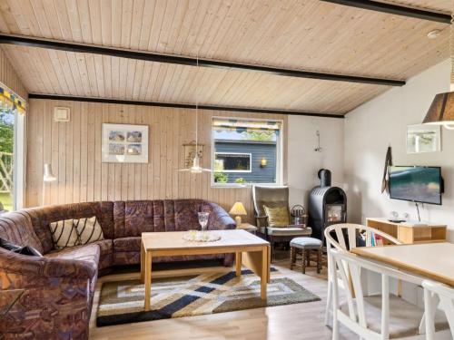 Holiday Home Hanne - 300m from the sea by Interhome in Glesborg