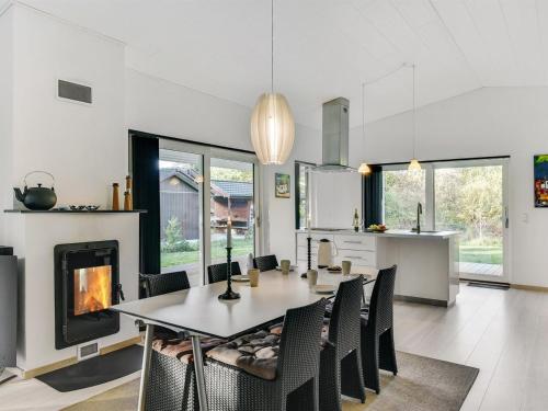  Holiday Home Elfriede - 400m to the fjord by Interhome in Havndal