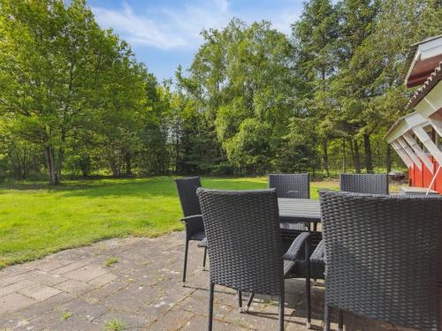 Holiday Home Feliza - from the sea by Interhome in Hals
