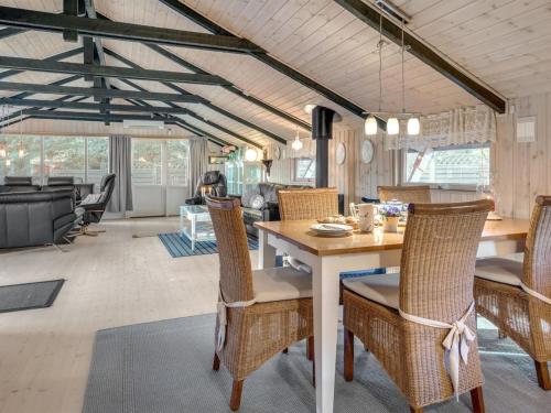 Holiday Home Feliza - from the sea by Interhome in Hals