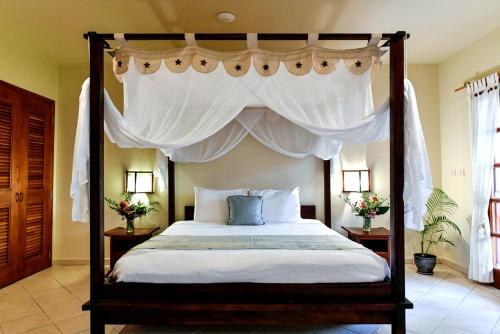 Antigua Superyacht Marina & Resort