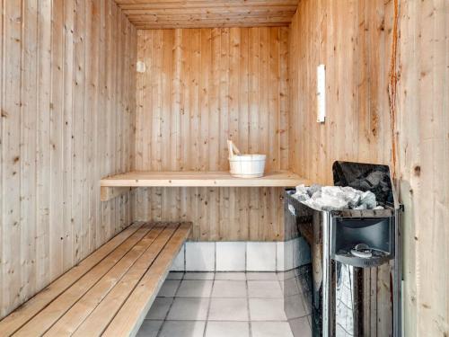 Holiday Home Nina - 700m to the fjord by Interhome in Egense