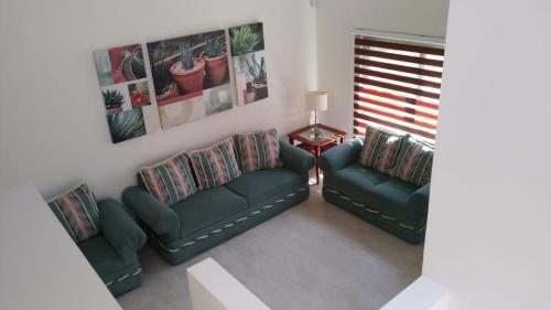 BEAUTIFUL, gated and comfortable home – khách sạn tại Autopista Poniente