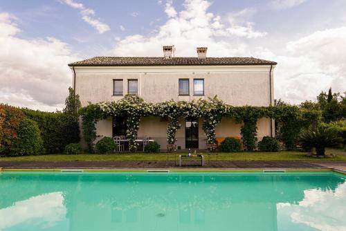 Úszómedence, Agriturismo Terracruda in Fratte Rosa