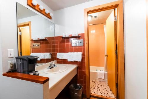 Aisling Suites - image 4
