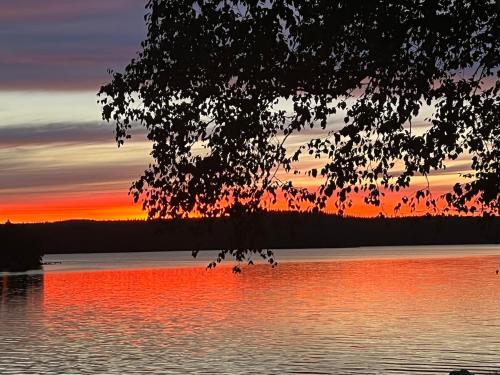 Skats, Chalet au Lac des Commissioners in Lac-Bouchette (QC)