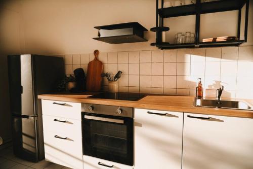 廚房, Gemütliche 2-Zimmer-Wohnung in Fürstenwalde an der Spree (Gemutliche 2-Zimmer-Wohnung in Furstenwalde an der Spree) in 菲爾斯滕瓦爾德