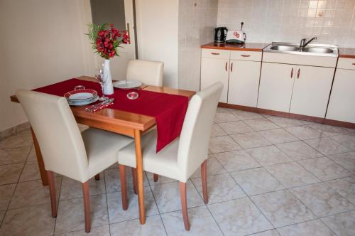  Apartman Laura, Pension in Zadar