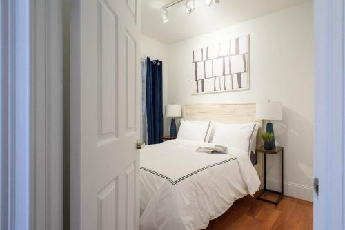 69-5D Modern Lower East East 1br Apt BRAND NEW, New York (photo 5)